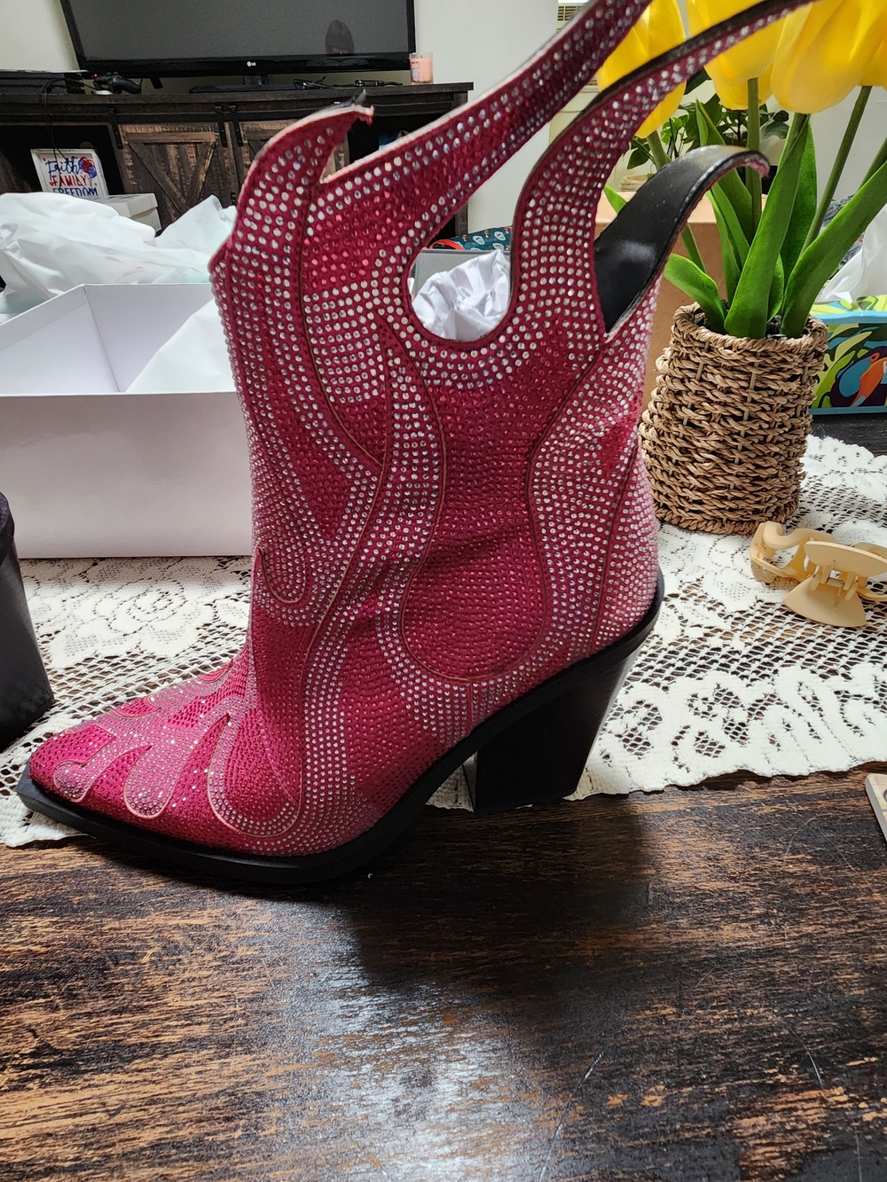 NIB Feinlina Pink Rhinestone Flame Western Boots Cowgirl Booties 7.5